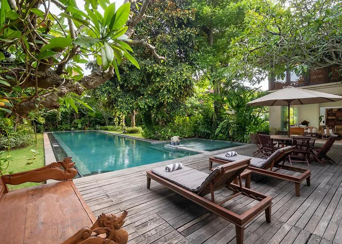 Villa The Asraya By Nakula