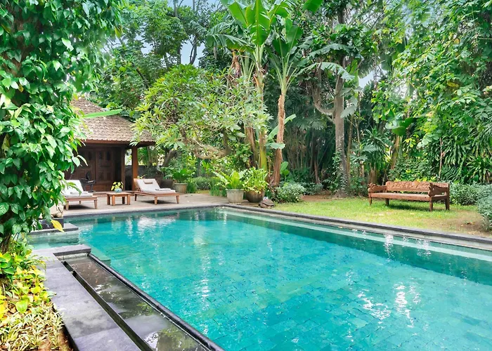 Villa The Asraya By Nakula