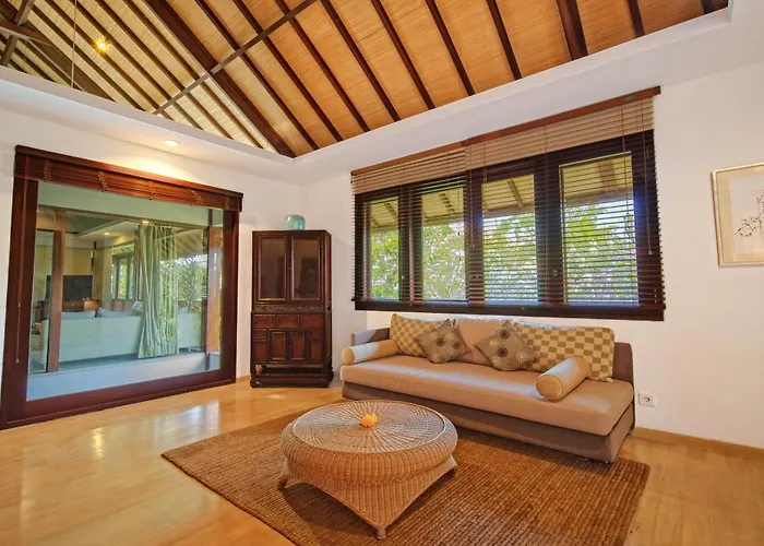 Villa The Asraya By Nakula *